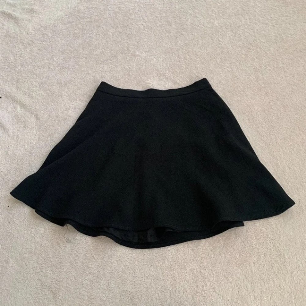 Black express skirt 00